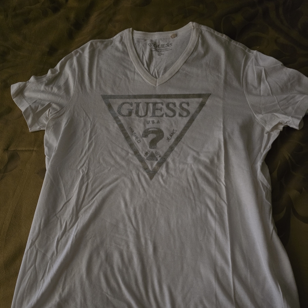 Guess white tshirt L NWOT